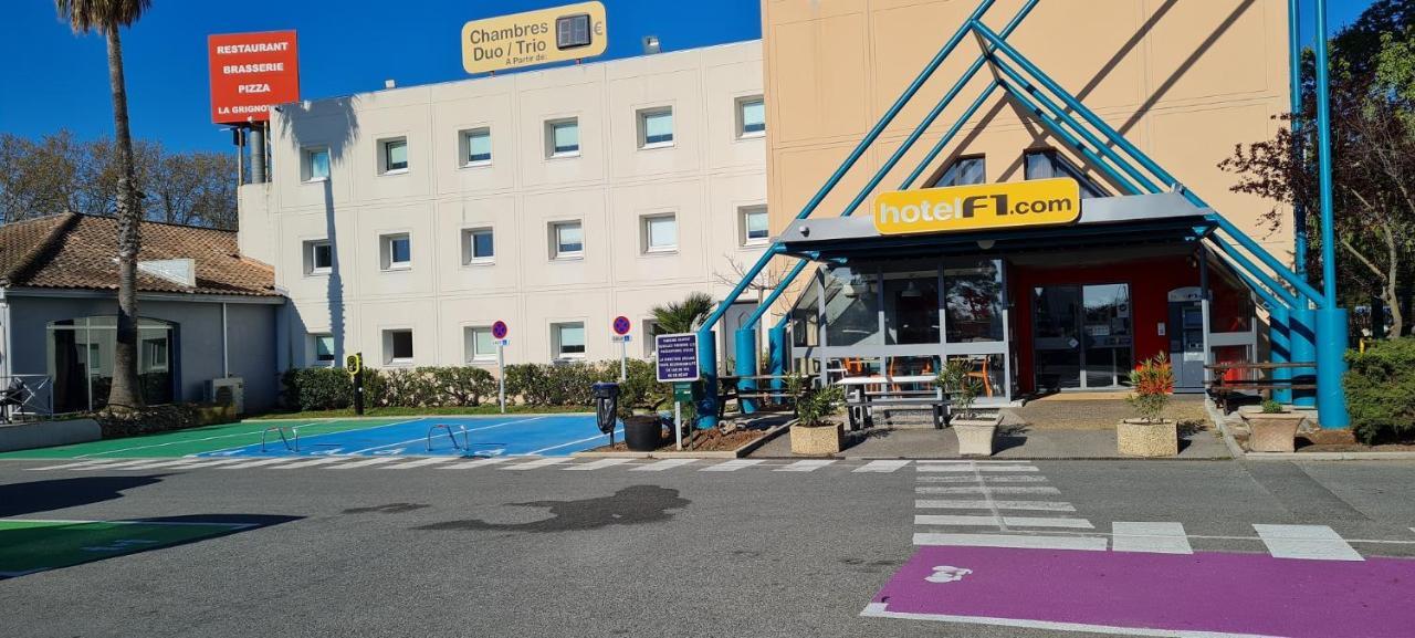 Hotelf1 Frejus Roquebrune Sur Argens Exterior foto